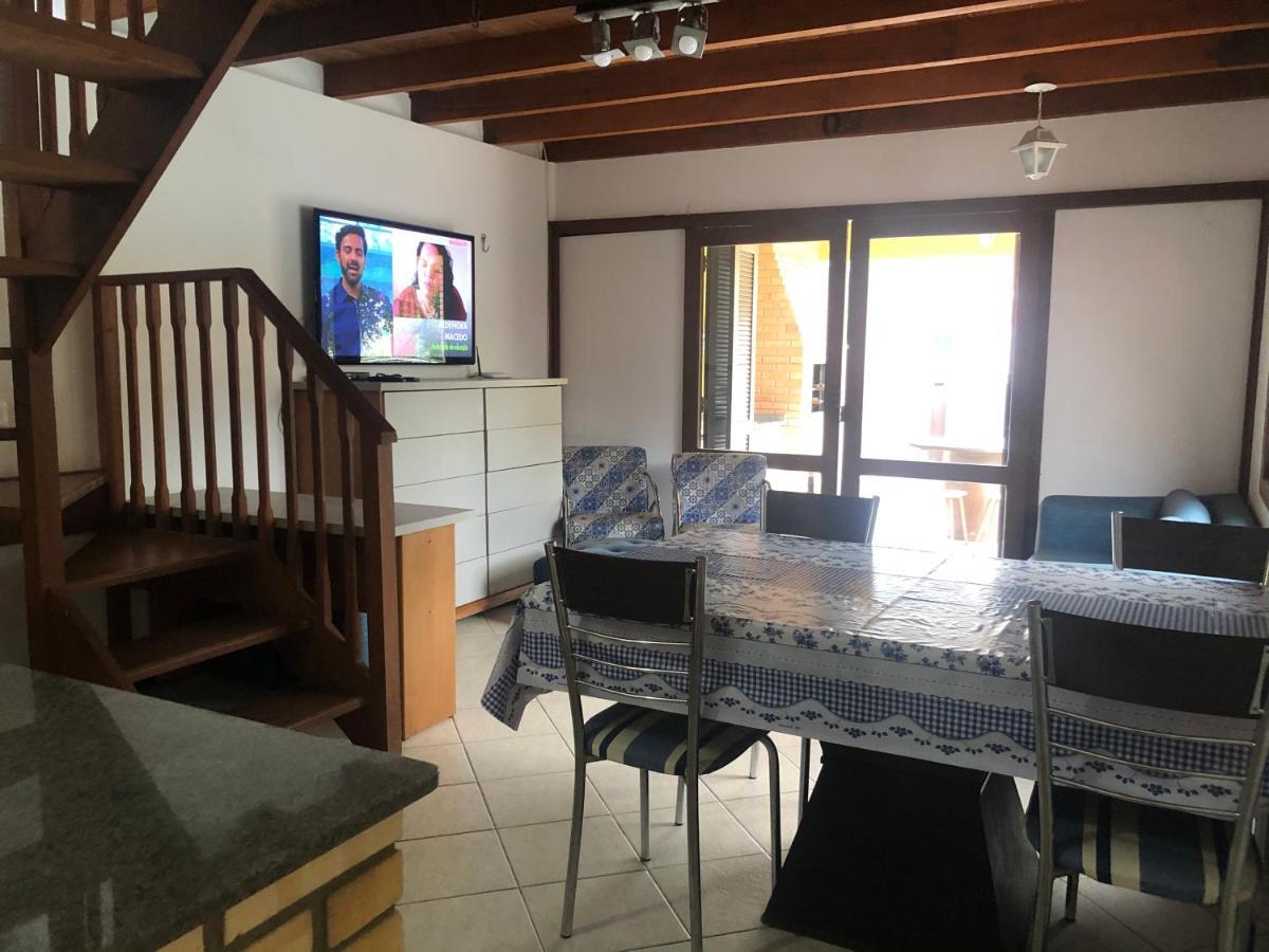Linda Casa Com Piscina Em Bombinhas, Espaco Inteiro Exterior foto